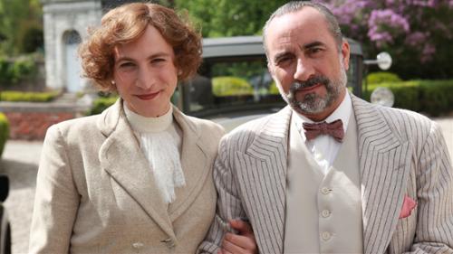 Les Petits Meurtres D'Agatha Christie - Je ne Suis pas Coupable (I am Not Guilty based on Sad Cypress)