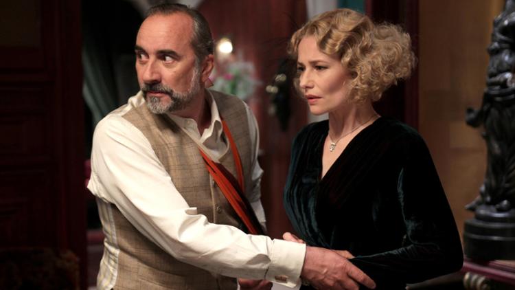 Les Petits Meurtres D'Agatha Christie Trailer image